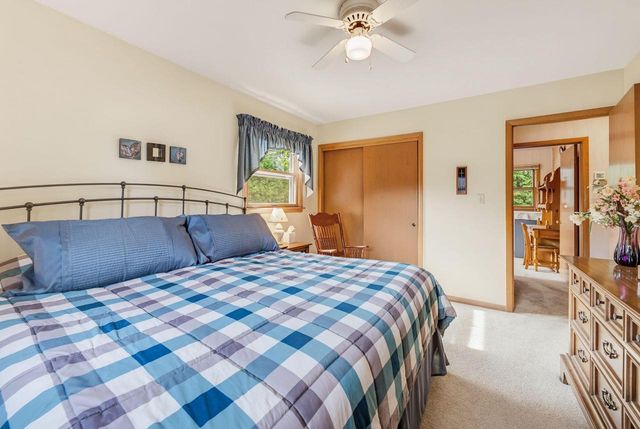 1606 N Pine STREET, Grafton, WI 53024