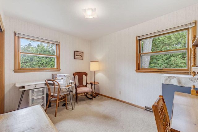 1606 N Pine STREET, Grafton, WI 53024