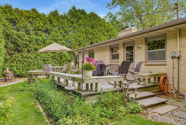 1606 N Pine STREET, Grafton, WI 53024