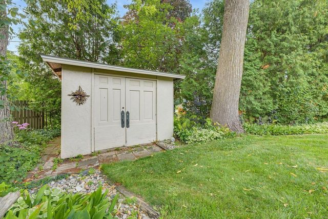 1606 N Pine STREET, Grafton, WI 53024