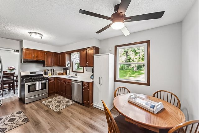 3620 E 40th Street, Des Moines, IA 50317