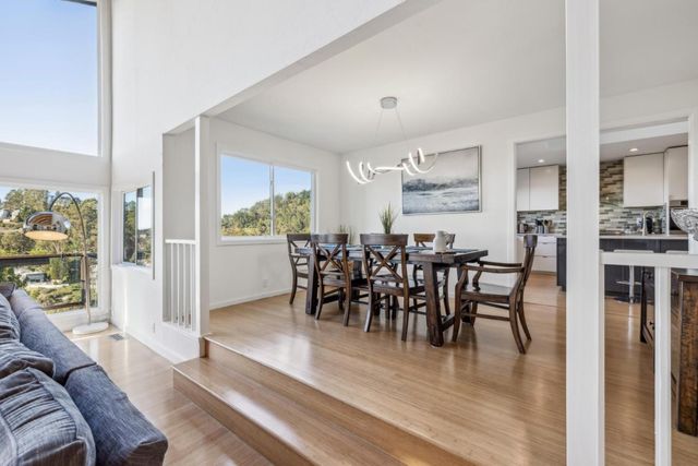 58 Villanova Drive, Oakland, CA 94611