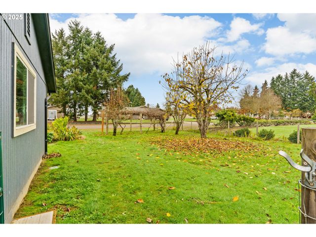 27862 GREEN OAKS Dr, Eugene, OR 97402