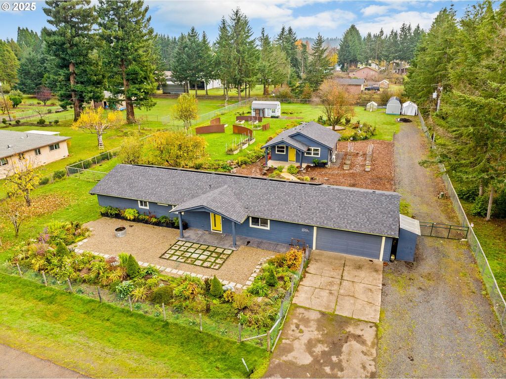 27862 GREEN OAKS Dr, Eugene, OR 97402