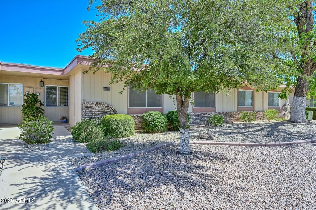 10888 W EMERALD Drive, Sun City, AZ 85351 — photo 2