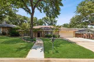 5719 Overridge Court, Arlington, TX 76017