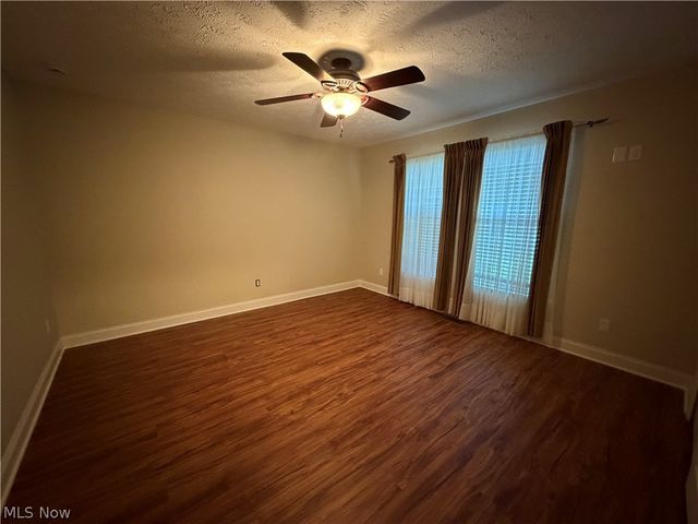 484 Water Pointe Lane, Brunswick, OH 44212