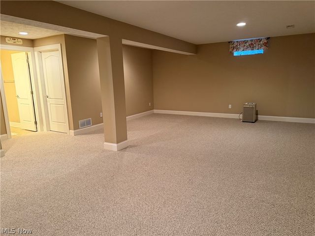 484 Water Pointe Lane, Brunswick, OH 44212