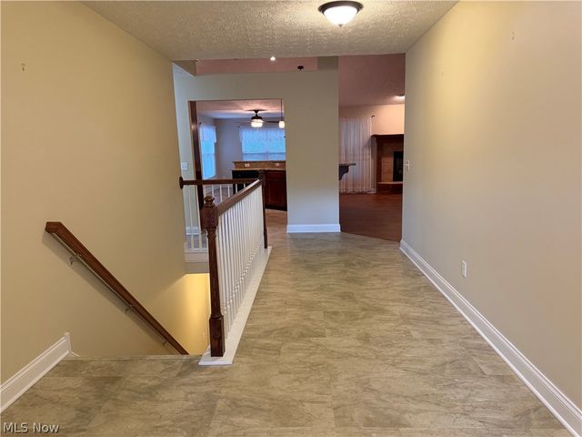 484 Water Pointe Lane, Brunswick, OH 44212