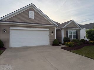 484 Water Pointe Lane, Brunswick, OH 44212