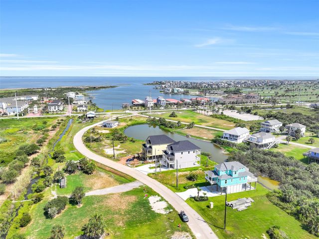 3819 El Lago Street, Galveston, TX 77554