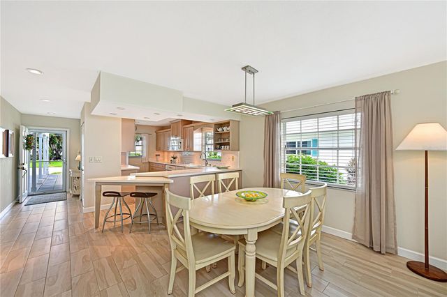 4405 MOUNT VERNON DRIVE, Bradenton, FL 34210