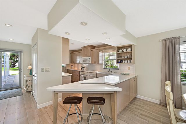 4405 MOUNT VERNON DRIVE, Bradenton, FL 34210