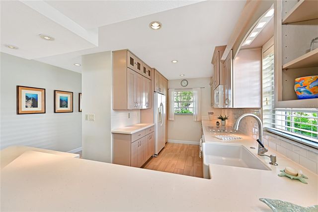 4405 MOUNT VERNON DRIVE, Bradenton, FL 34210