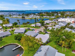 4405 MOUNT VERNON DRIVE, Bradenton, FL 34210