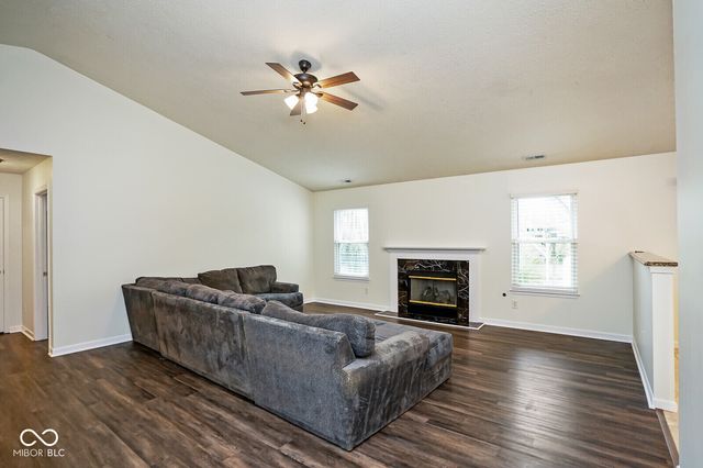 2328 Willowview Drive, Indianapolis, IN 46239