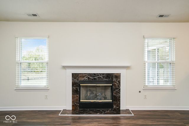2328 Willowview Drive, Indianapolis, IN 46239