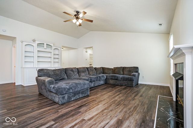 2328 Willowview Drive, Indianapolis, IN 46239
