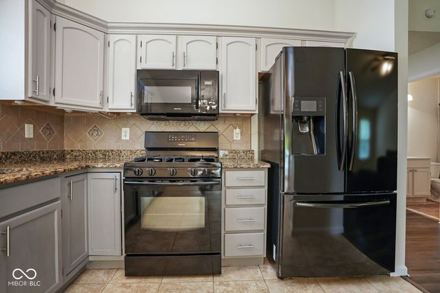 2328 Willowview Drive, Indianapolis, IN 46239