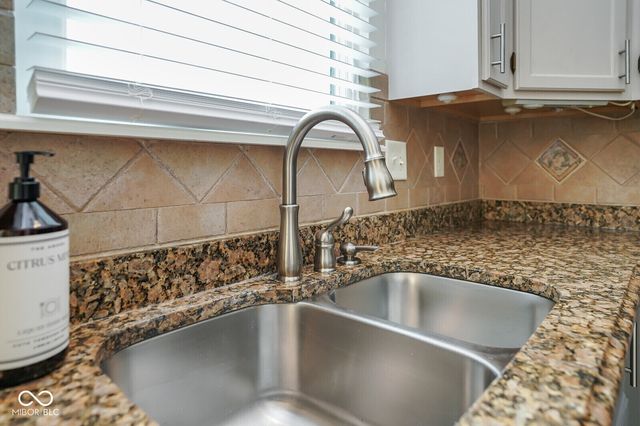 2328 Willowview Drive, Indianapolis, IN 46239