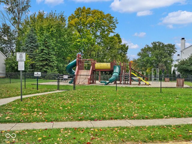 2328 Willowview Drive, Indianapolis, IN 46239