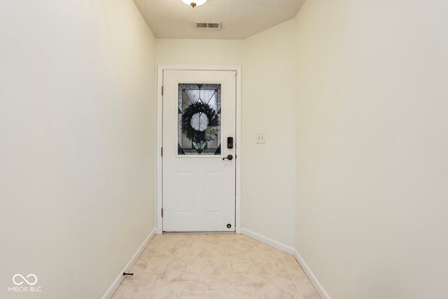 2328 Willowview Drive, Indianapolis, IN 46239
