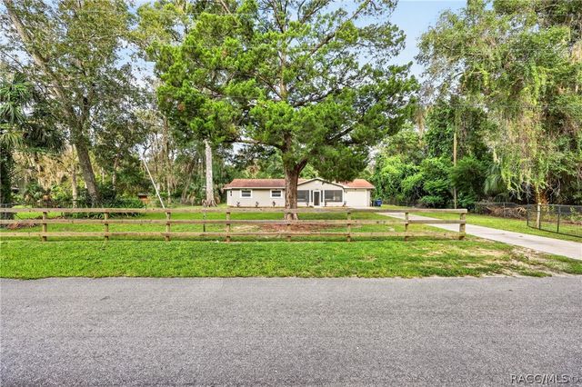 1920 NW 15th Avenue, Crystal River, FL 34428