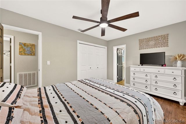 1920 NW 15th Avenue, Crystal River, FL 34428