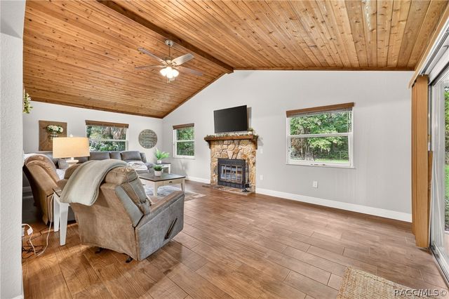 1920 NW 15th Avenue, Crystal River, FL 34428