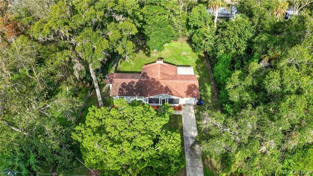 1920 NW 15th Avenue, Crystal River, FL 34428