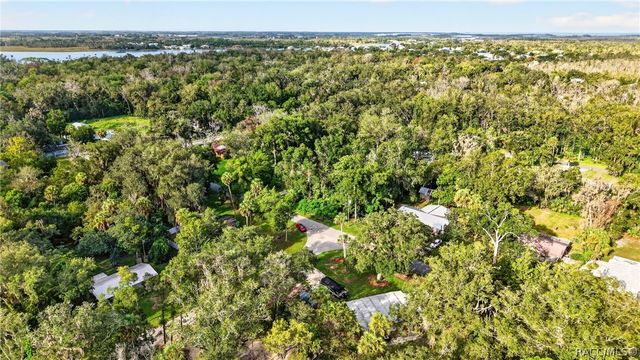 1920 NW 15th Avenue, Crystal River, FL 34428
