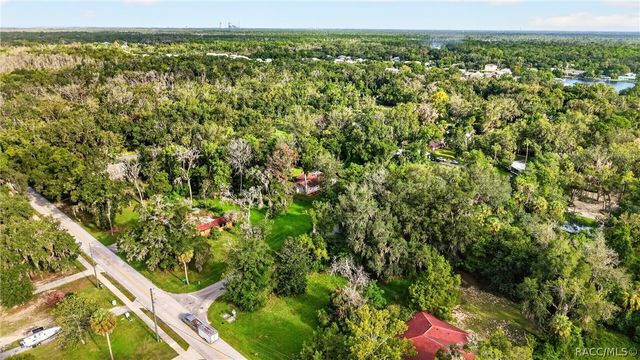 1920 NW 15th Avenue, Crystal River, FL 34428