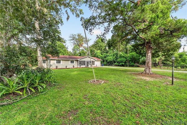 1920 NW 15th Avenue, Crystal River, FL 34428