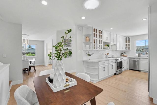 1035 Rockrose Avenue, Sunnyvale, CA 94086