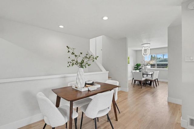 1035 Rockrose Avenue, Sunnyvale, CA 94086