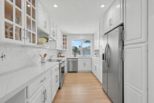 1035 Rockrose Avenue, Sunnyvale, CA 94086