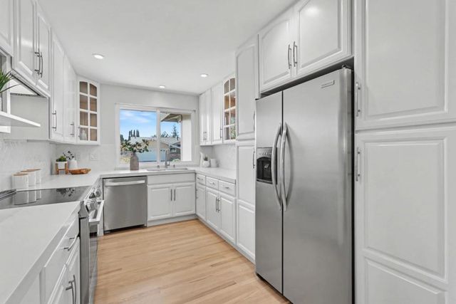 1035 Rockrose Avenue, Sunnyvale, CA 94086