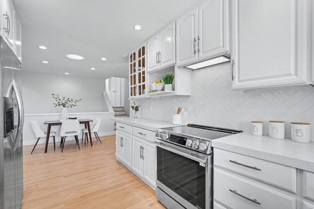 1035 Rockrose Avenue, Sunnyvale, CA 94086