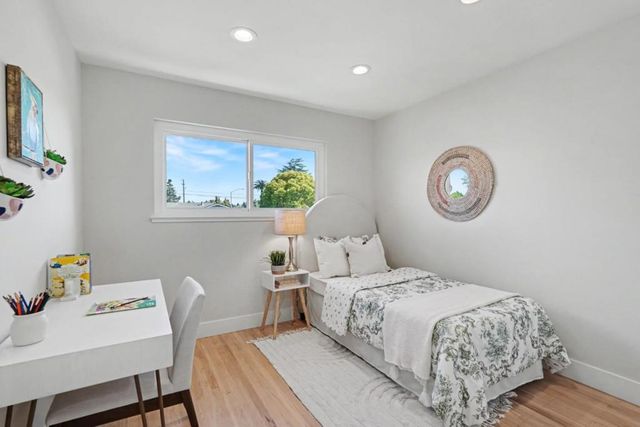 1035 Rockrose Avenue, Sunnyvale, CA 94086