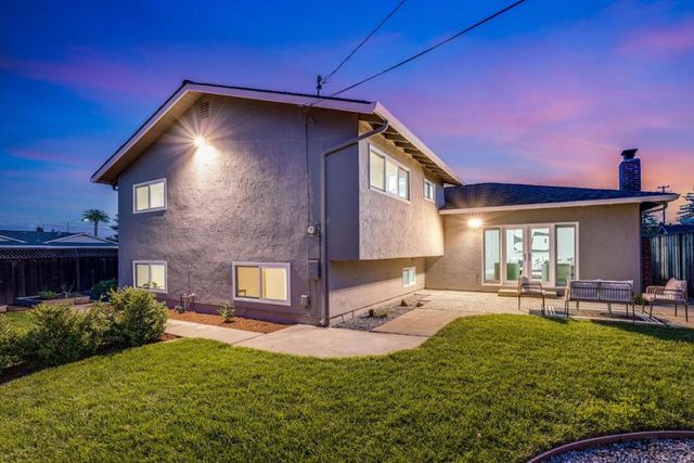 1035 Rockrose Avenue, Sunnyvale, CA 94086