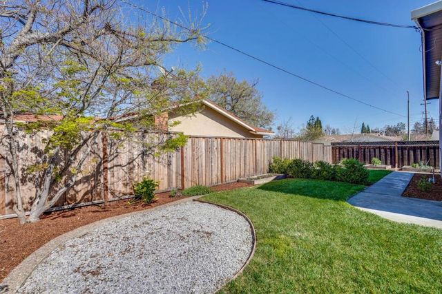 1035 Rockrose Avenue, Sunnyvale, CA 94086