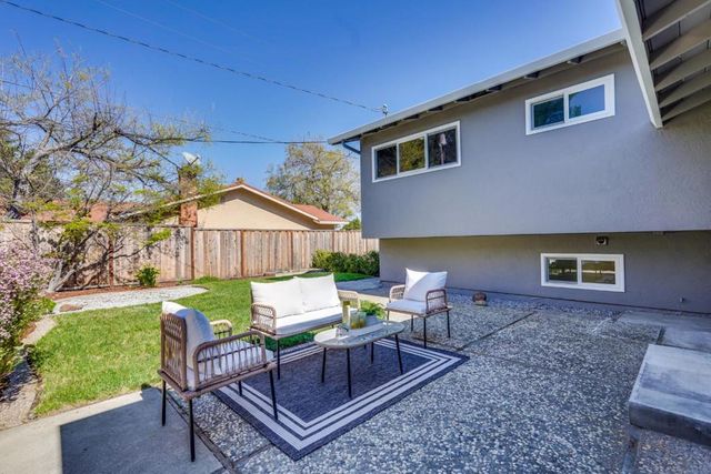 1035 Rockrose Avenue, Sunnyvale, CA 94086
