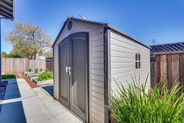 1035 Rockrose Avenue, Sunnyvale, CA 94086