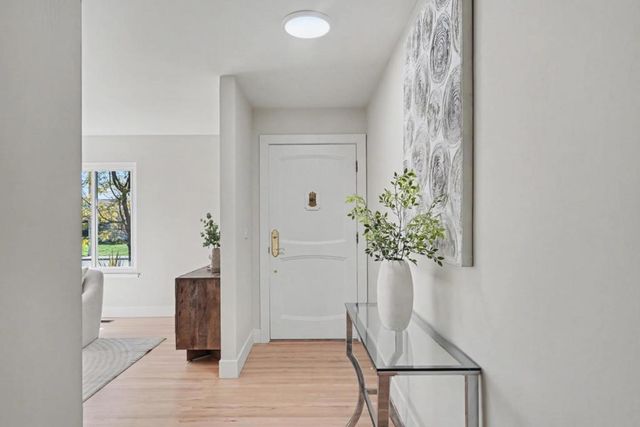 1035 Rockrose Avenue, Sunnyvale, CA 94086