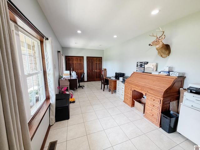 976 Buggs Branch Rd, Marion, KY 42064