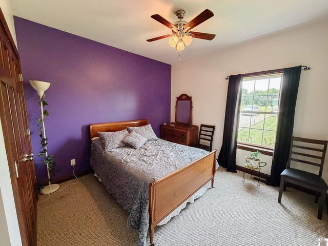 976 Buggs Branch Rd, Marion, KY 42064