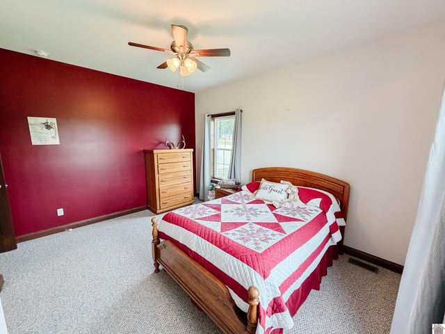 976 Buggs Branch Rd, Marion, KY 42064