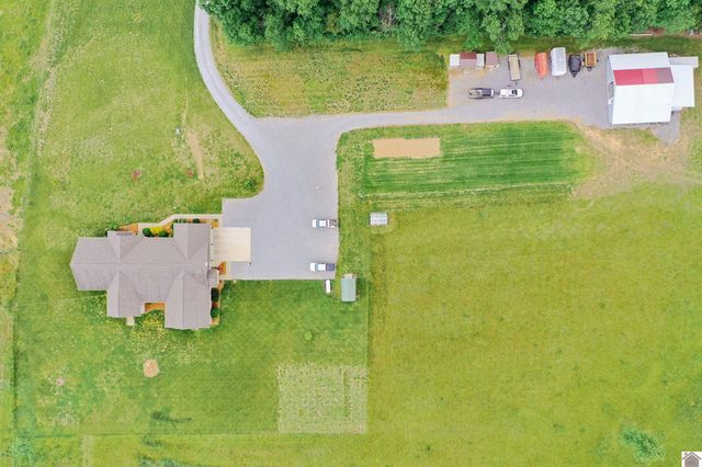 976 Buggs Branch Rd, Marion, KY 42064