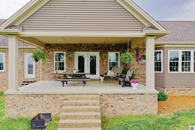 976 Buggs Branch Rd, Marion, KY 42064