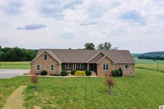 976 Buggs Branch Rd, Marion, KY 42064